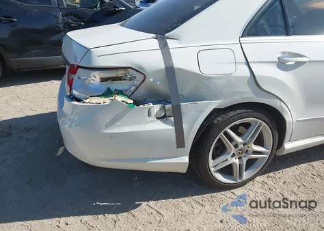 2011 Mercedes-Benz E 350 from USA, damaged, VIN WDDHF5GB0BA326907